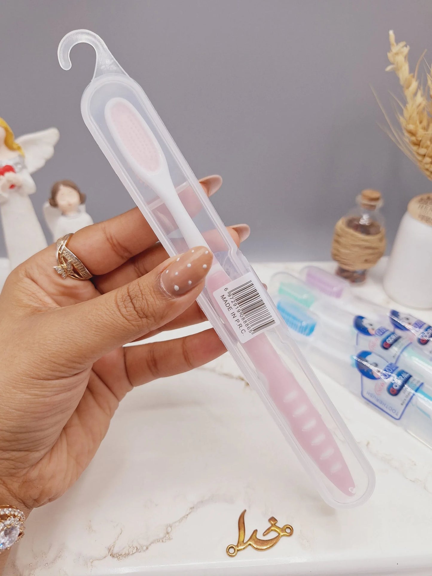 Imported Soft Toothbrush With Hanging Cover