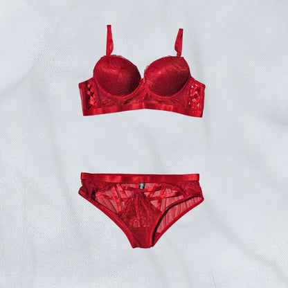 Scarlet Seduce Bra Set – Elegant Lace Lingerie for Women